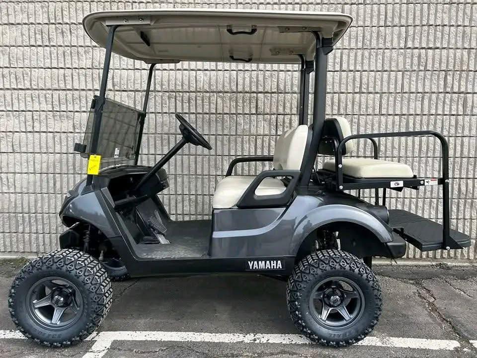 2019 Yamaha Drive2 Lifted Golf Cart for Sale - Image 3